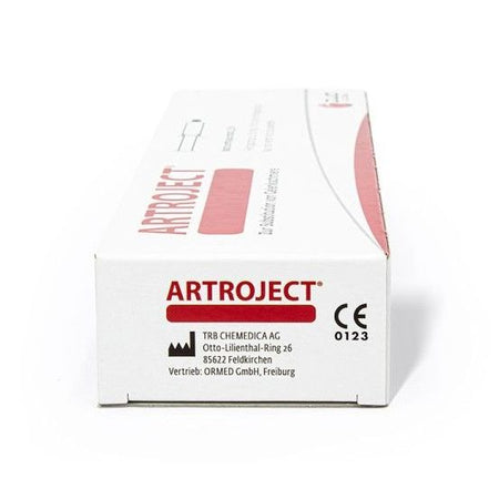 Hyaluronsäure Gelenkspritze ARTROJECT 50mg/10ml für Arthrose von ORMED GmbH, injiziert in ein Kniegelenk.